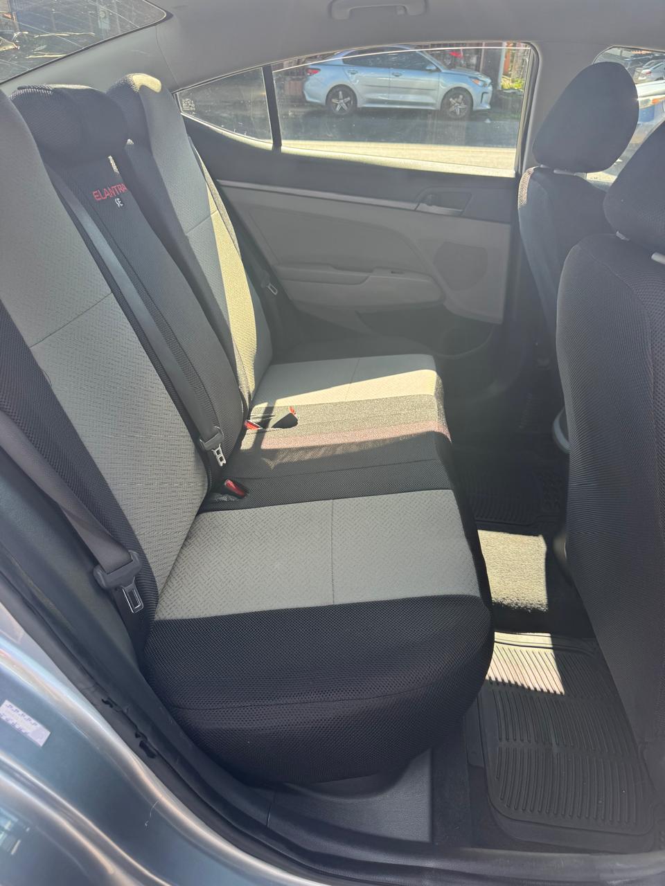 HYUNDAI ELANTRA 2018 AUTOMÁTICA