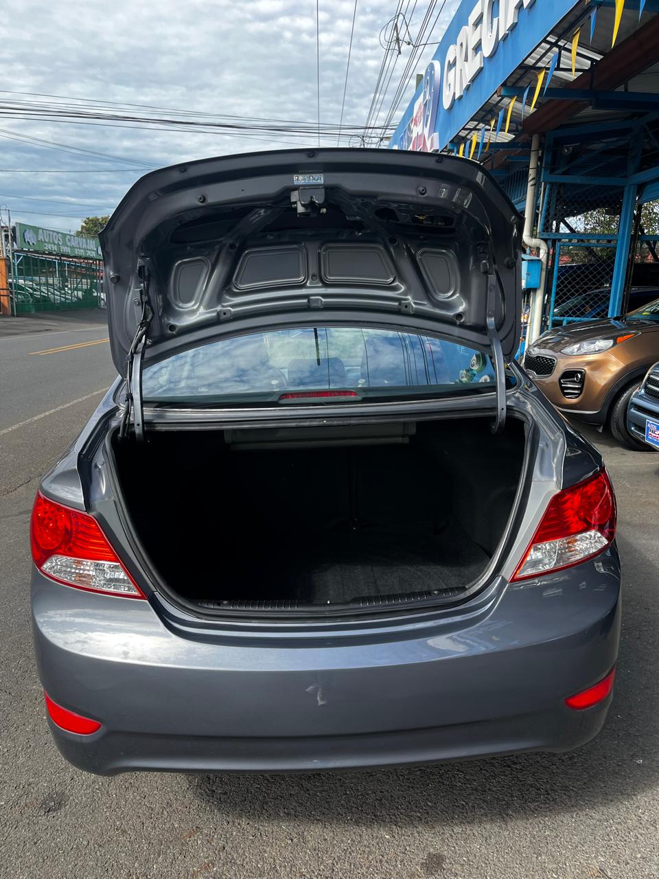HYUNDAI ACCENT 2014 AUTOMÁTICA