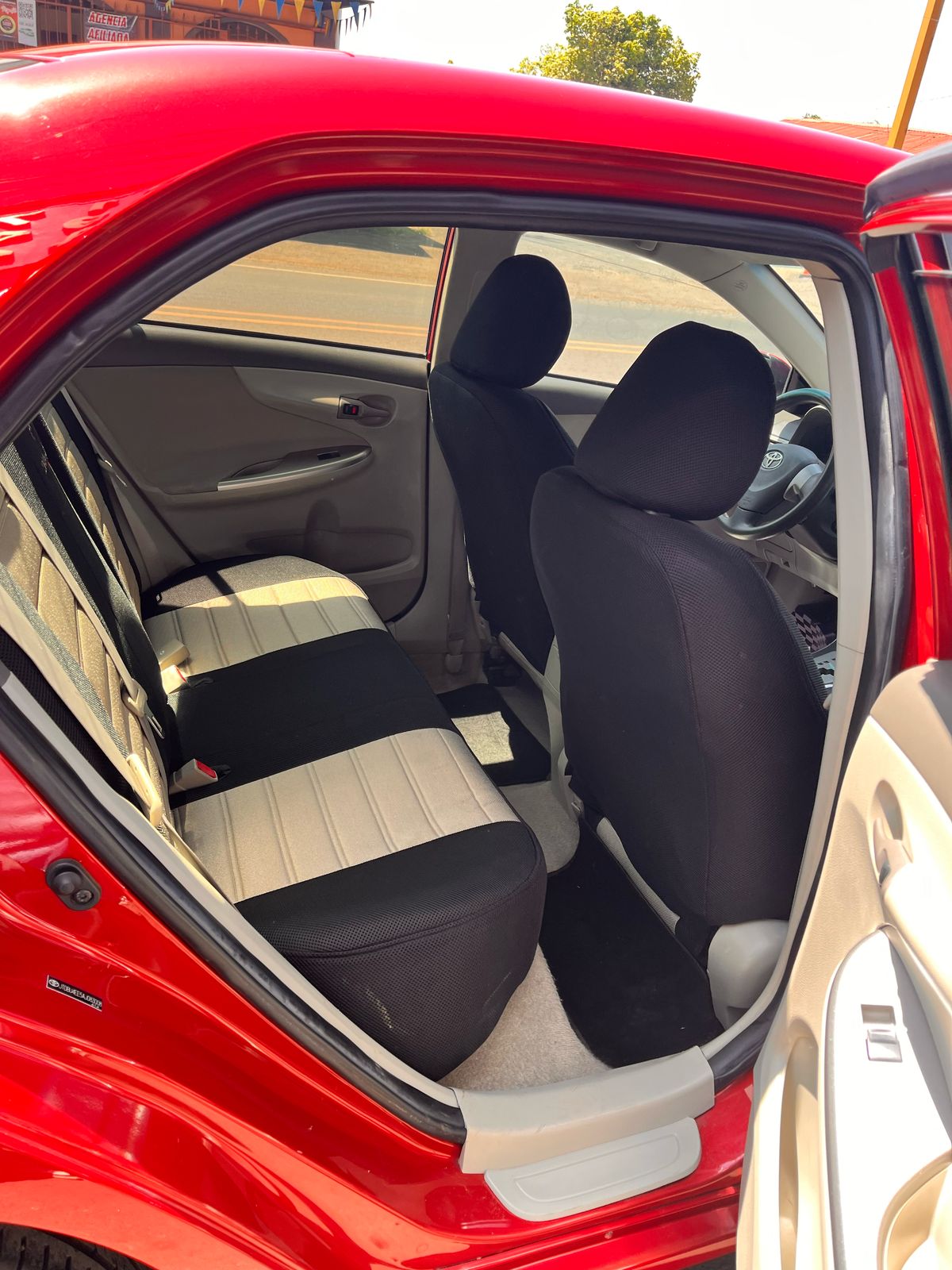 TOYOTA COROLLA 2010 AUTOMÁTICA