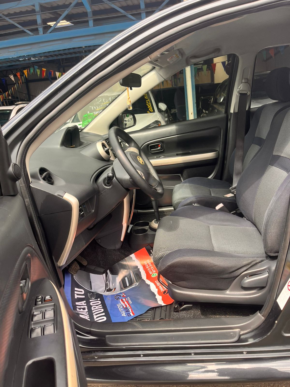 TOYOTA SCION 2006 AUTOMÁTICA