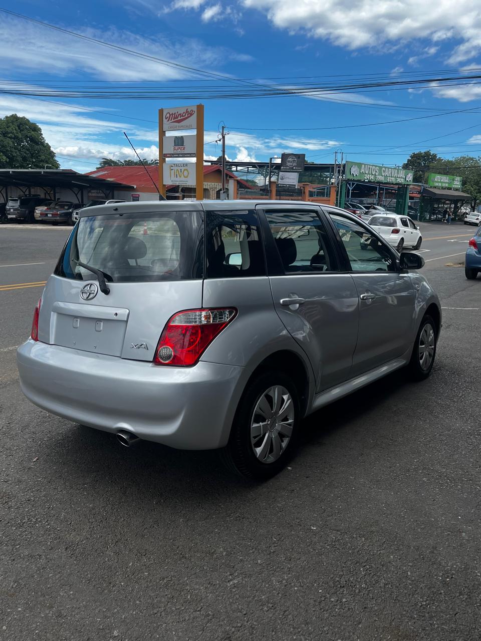 TOYOTA SCION 2006 AUTOMÁTICA