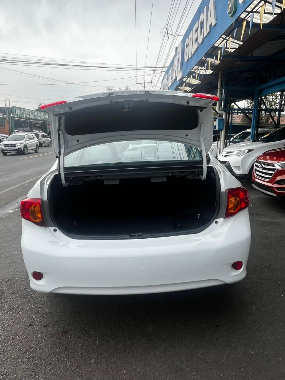 TOYOTA COROLLA 2010 AUTOMÁTICA