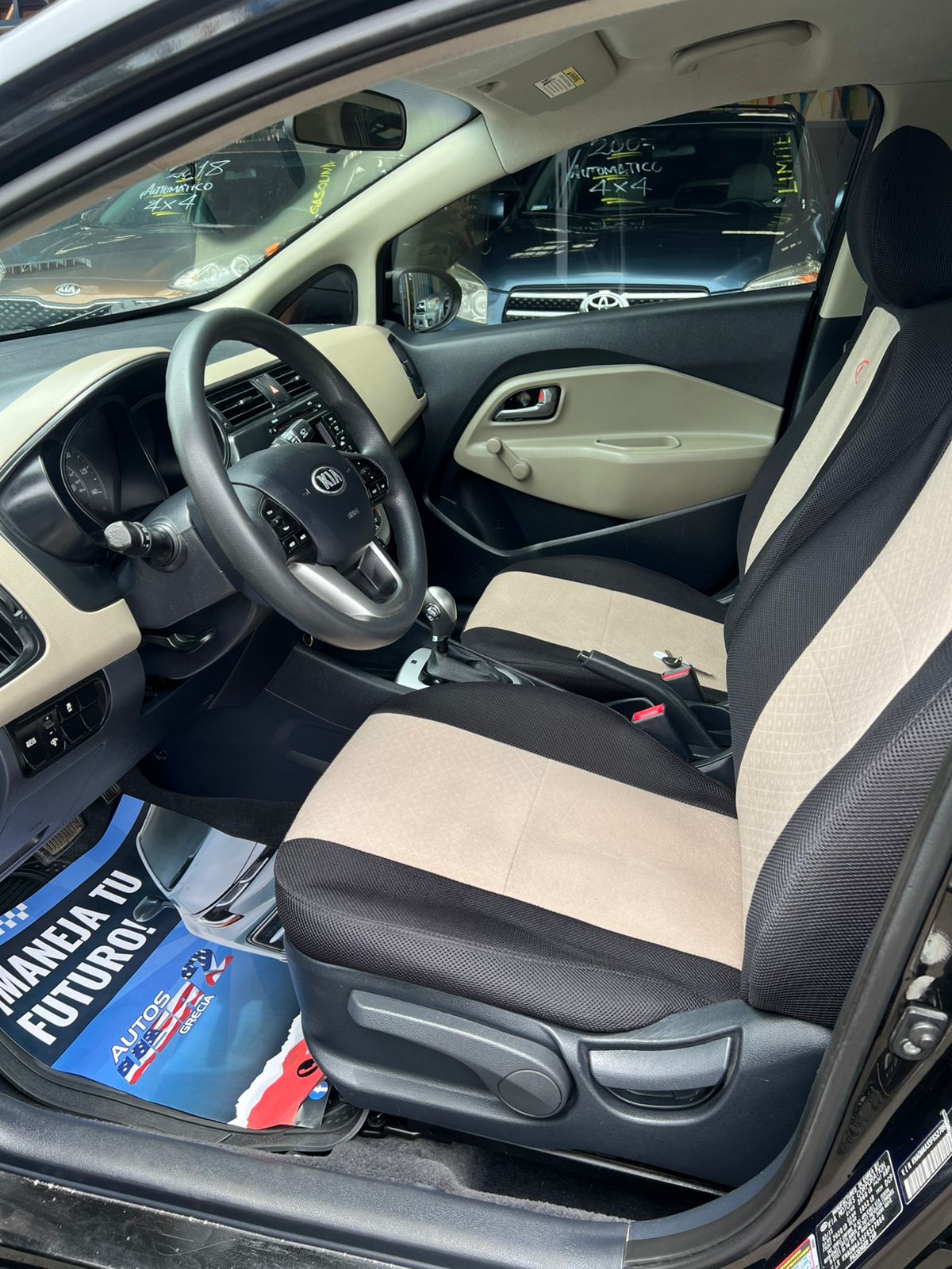 KIA RIO 2015 AUTOMÁTICA