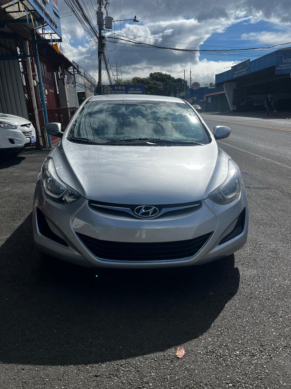 HYUNDAI ELANTRA 2015 AUTOMÁTICA