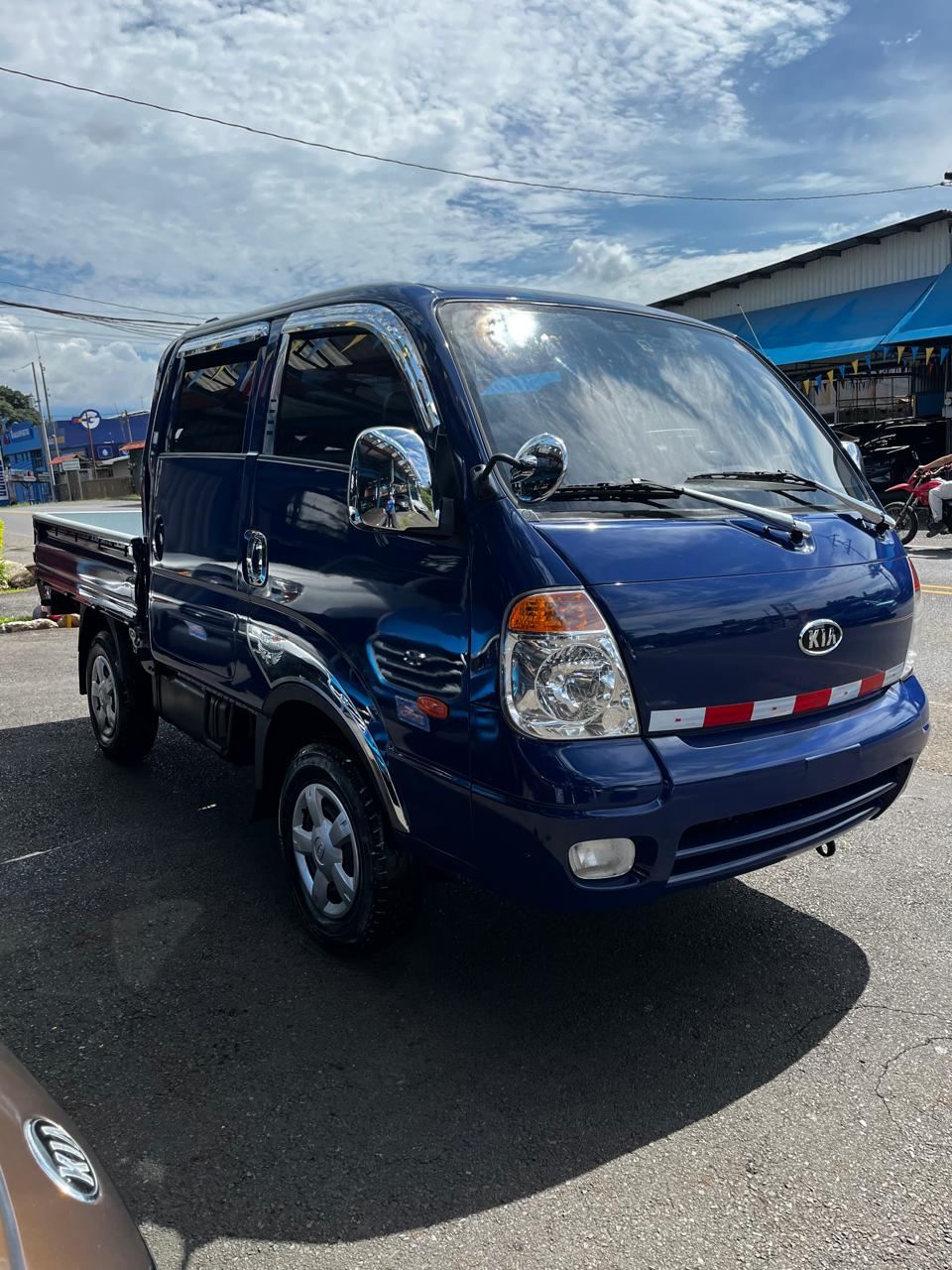 KIA BONGO 2011 MANUAL