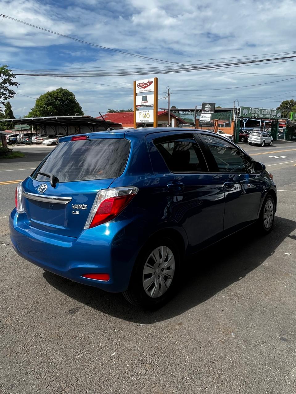 TOYOTA YARIS 2012 AUTOMÁTICA