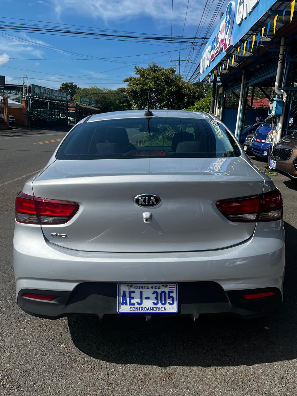 KIA RIO 2019 AUTOMÁTICA