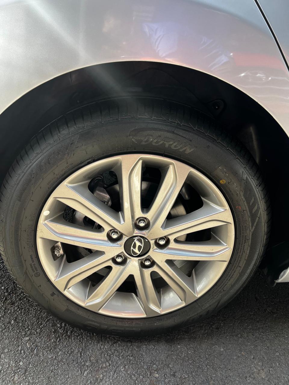 HYUNDAI ELANTRA 2014 AUTOMÁTICA
