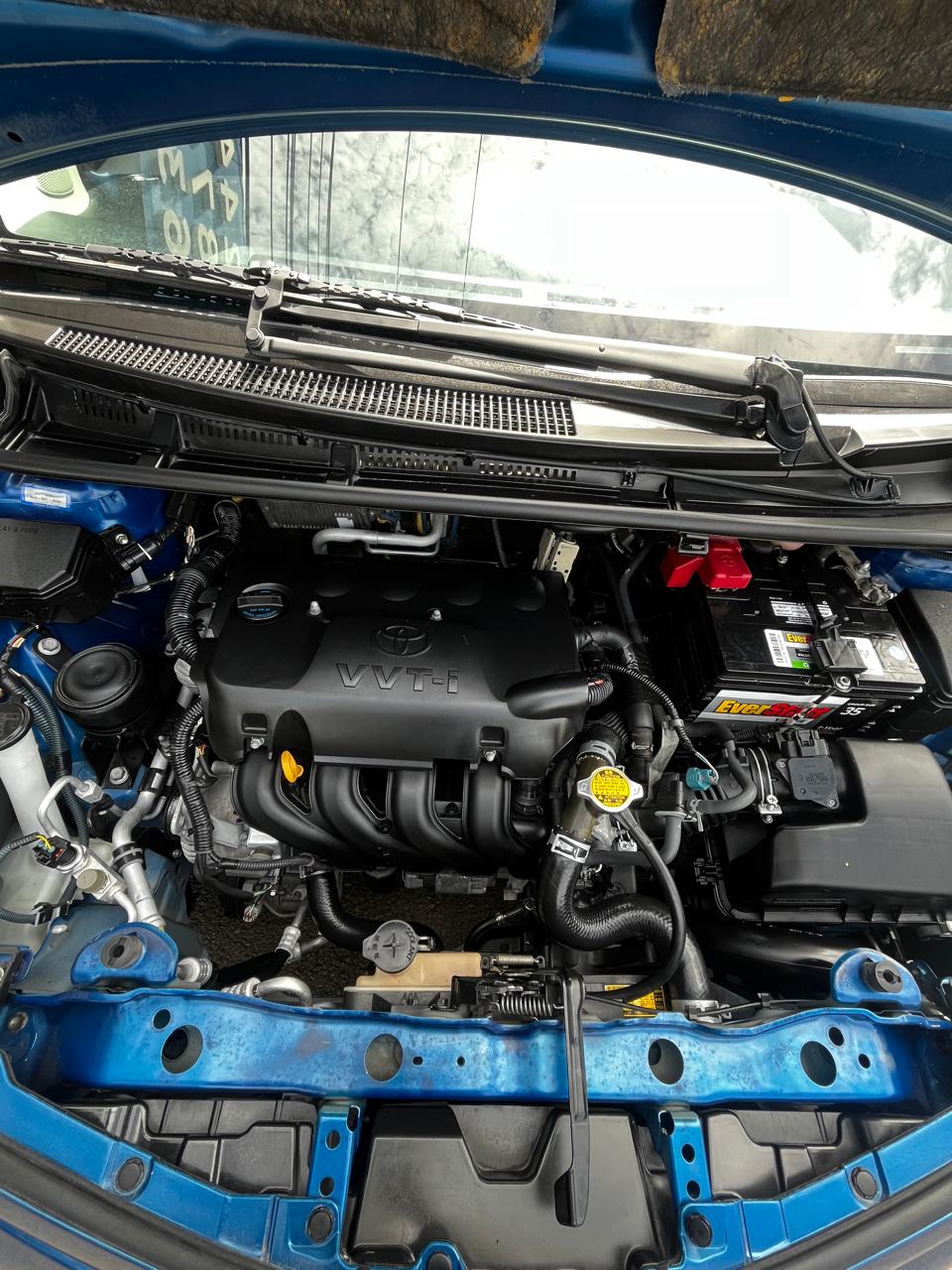TOYOTA YARIS 2012 AUTOMÁTICA