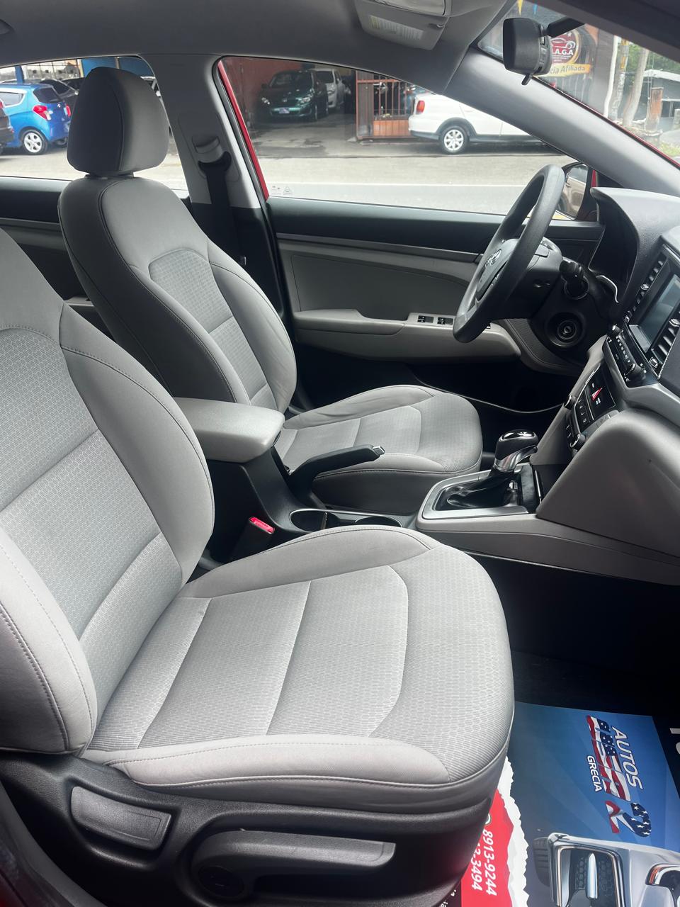 HYUNDAI ELANTRA 2017 AUTOMÁTICA