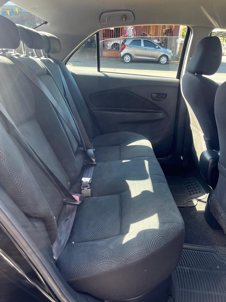 TOYOTA YARIS 2009 AUTOMÁTICA