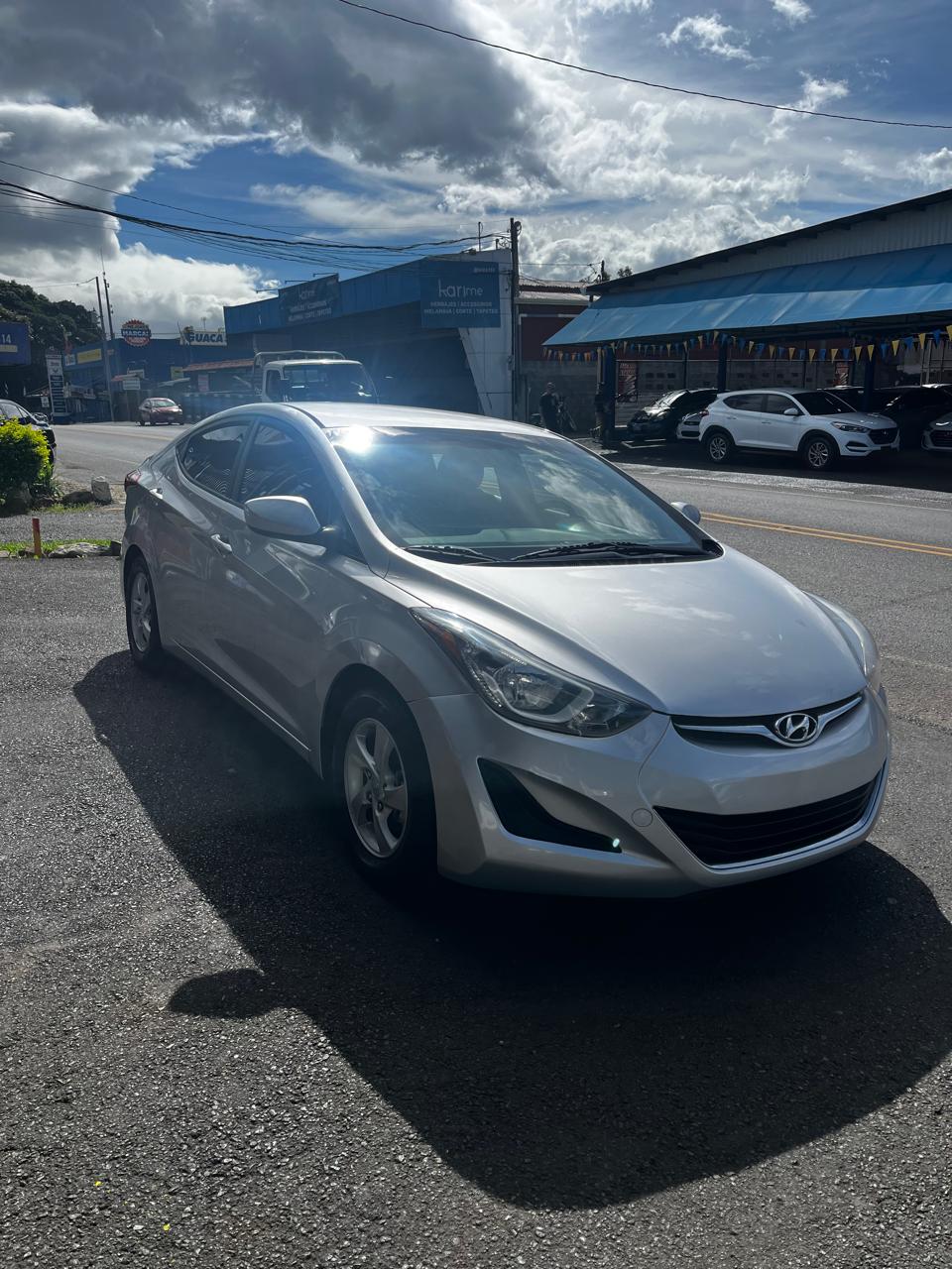 HYUNDAI ELANTRA 2015 AUTOMÁTICA