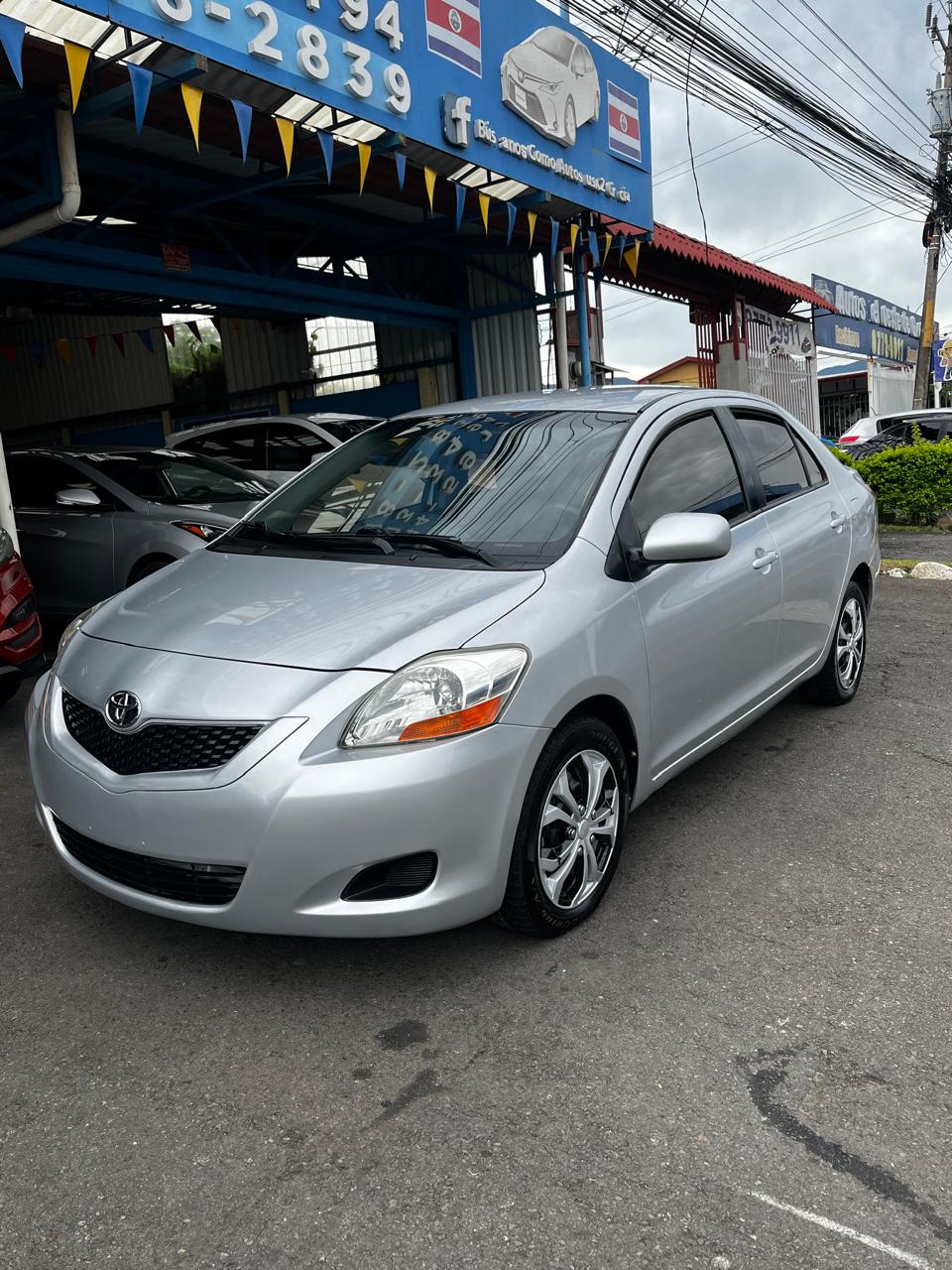 TOYOTA YARIS 2009 AUTOMÁTICA