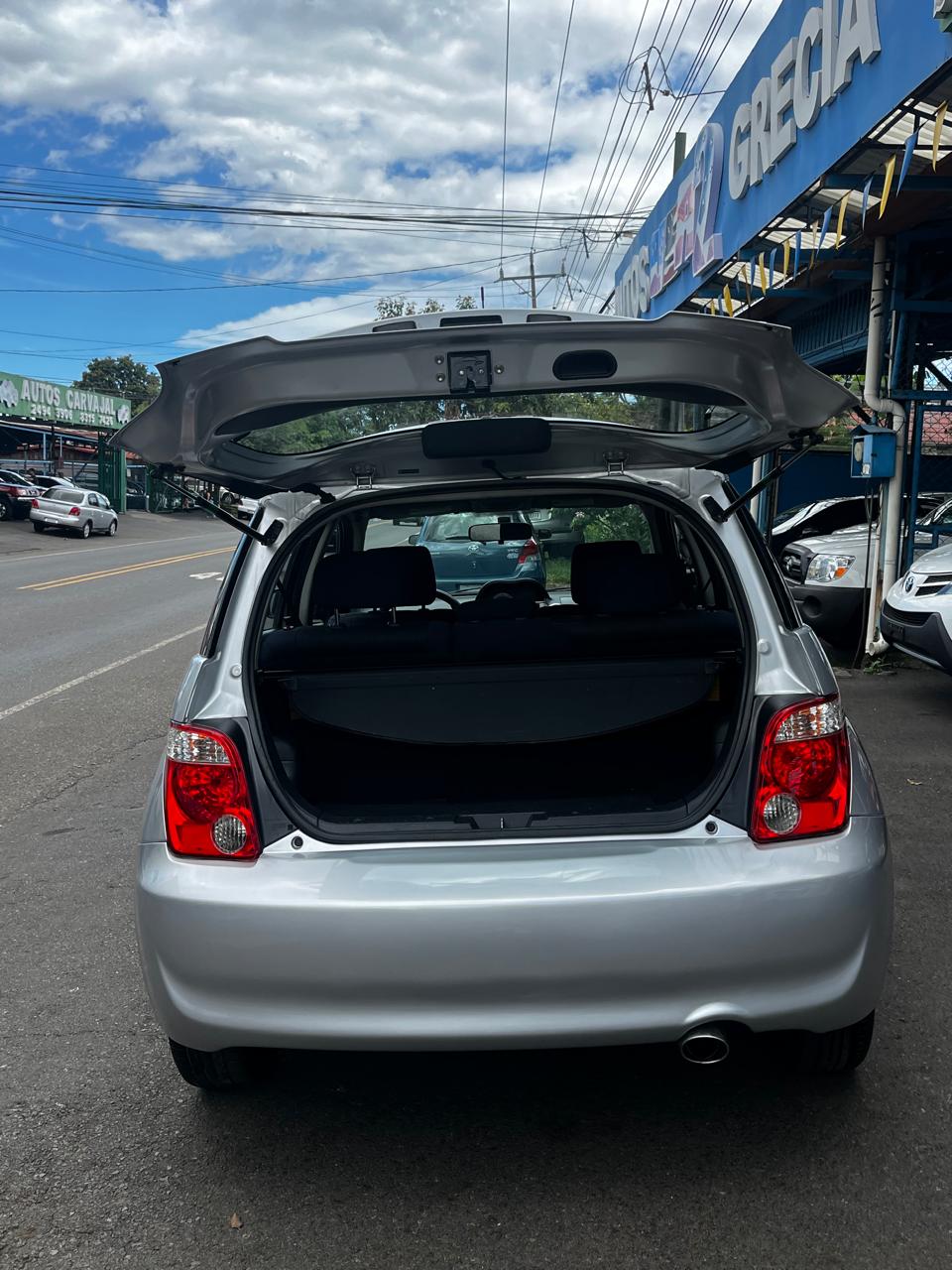 TOYOTA SCION 2006 AUTOMÁTICA