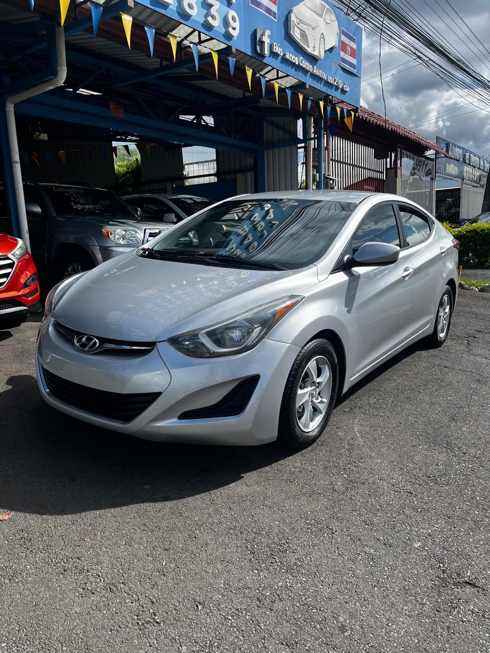 HYUNDAI ELANTRA 2015 AUTOMÁTICA