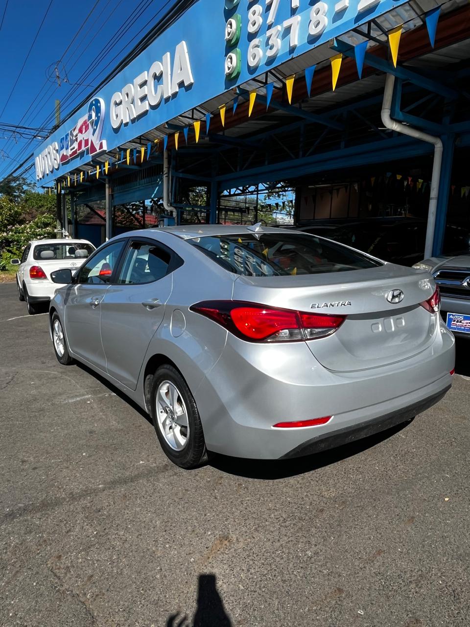 HYUNDAI ELANTRA 2015 AUTOMÁTICA