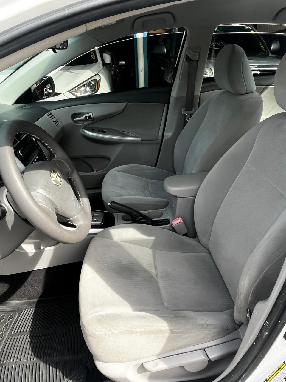 TOYOTA COROLLA 2010 AUTOMÁTICA