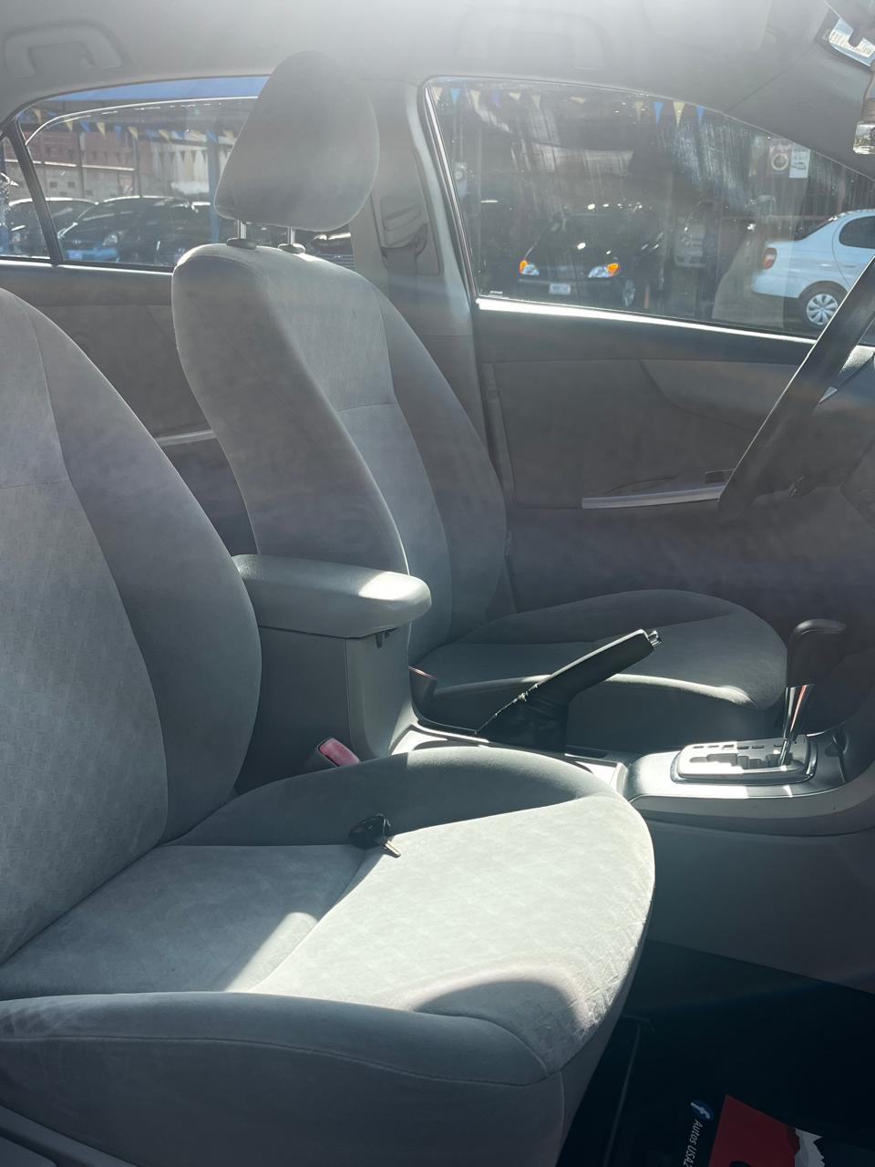 TOYOTA COROLLA 2010 AUTOMÁTICA