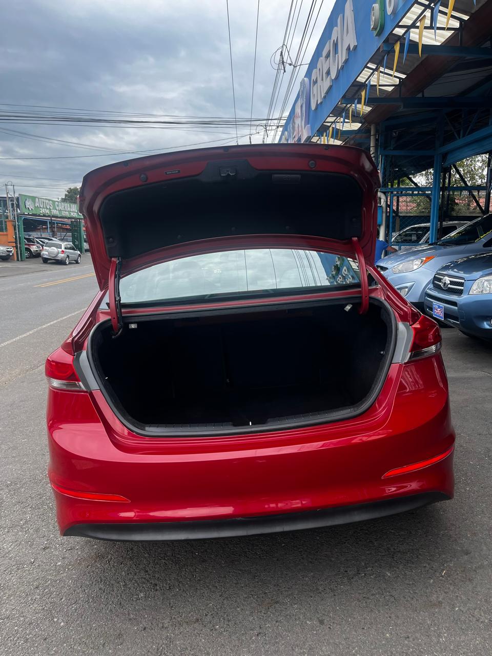 HYUNDAI ELANTRA 2017 AUTOMÁTICA
