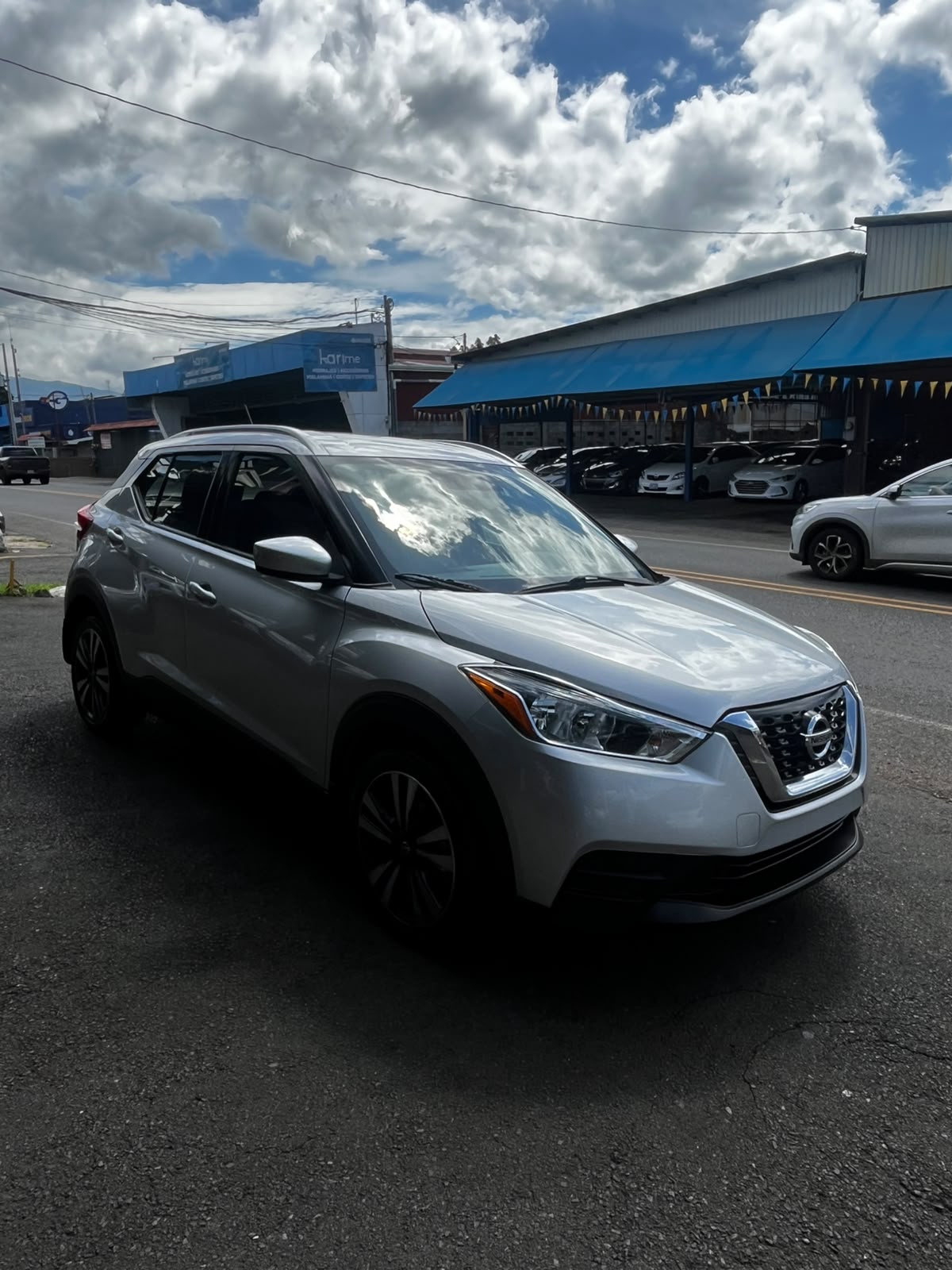 NISSAN KICKS 2018 AUTOMÁTICA