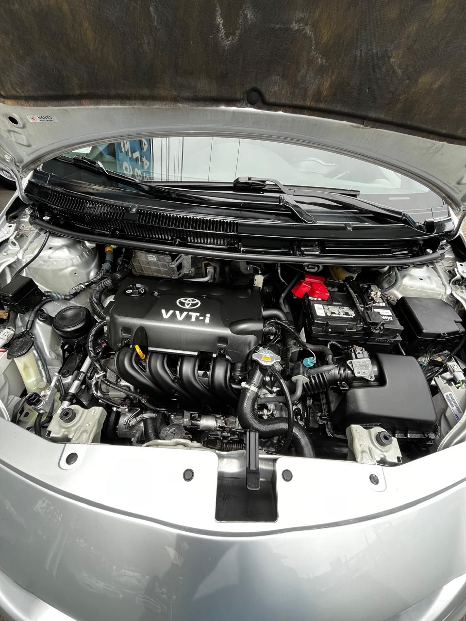 TOYOTA YARIS 2010 AUTOMÁTICA