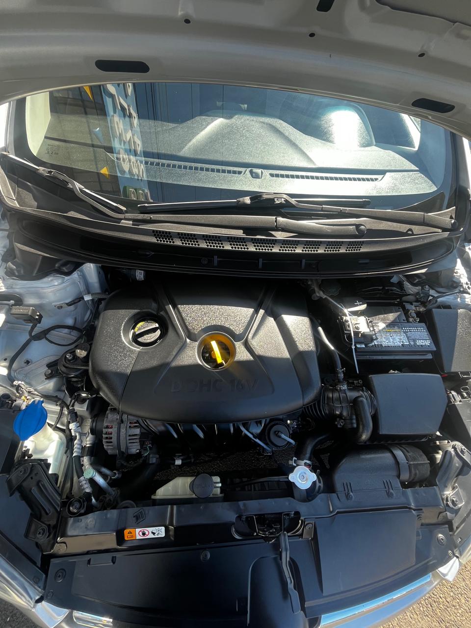 HYUNDAI ELANTRA 2015 AUTOMÁTICA