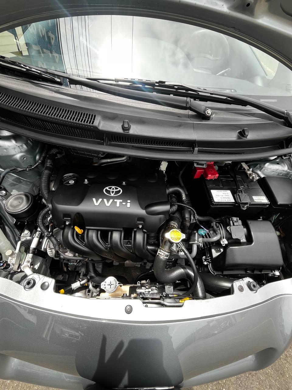 TOYOTA YARIS 2010 AUTOMÁTICA