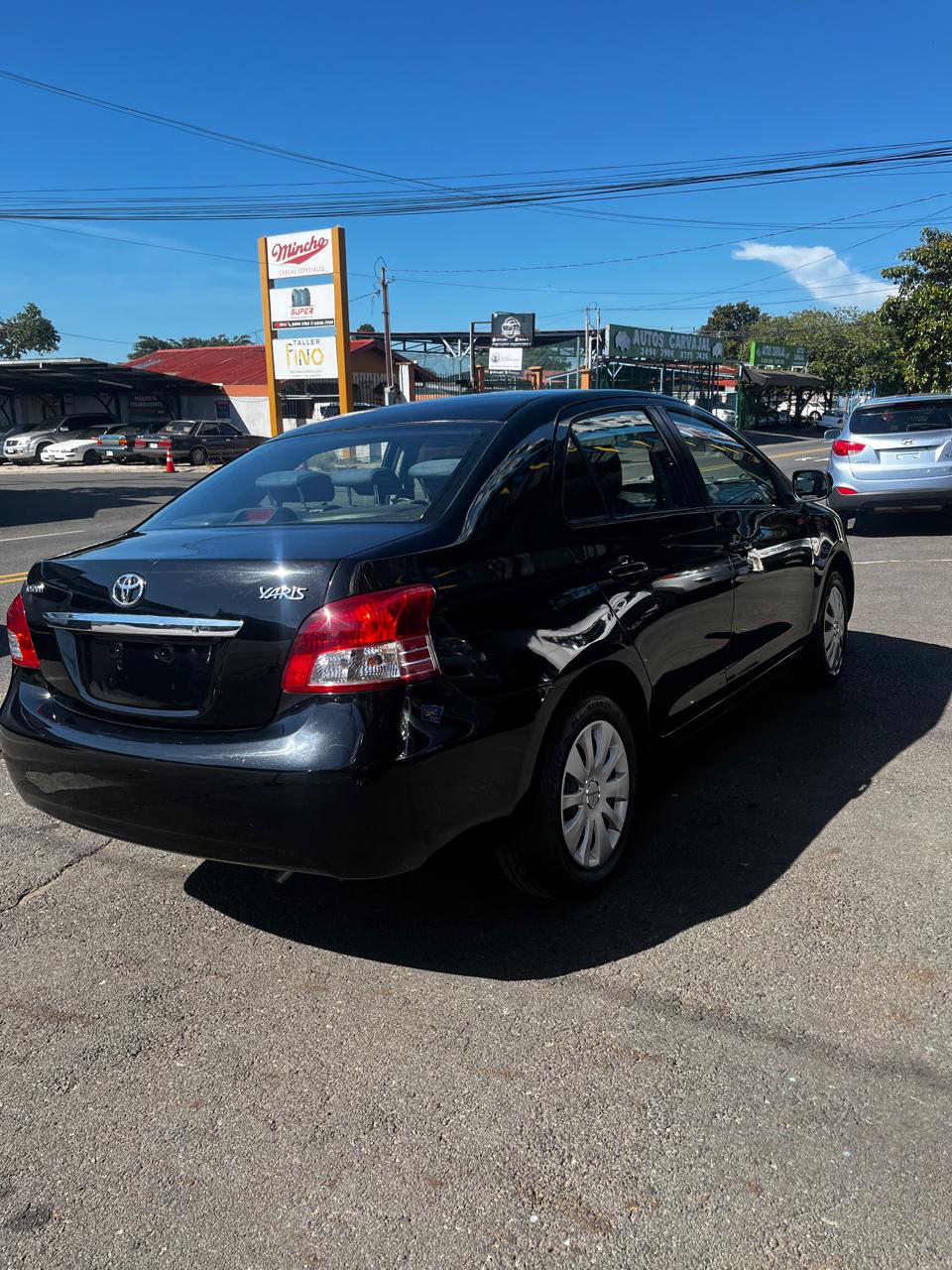 TOYOTA YARIS 2009 AUTOMÁTICA