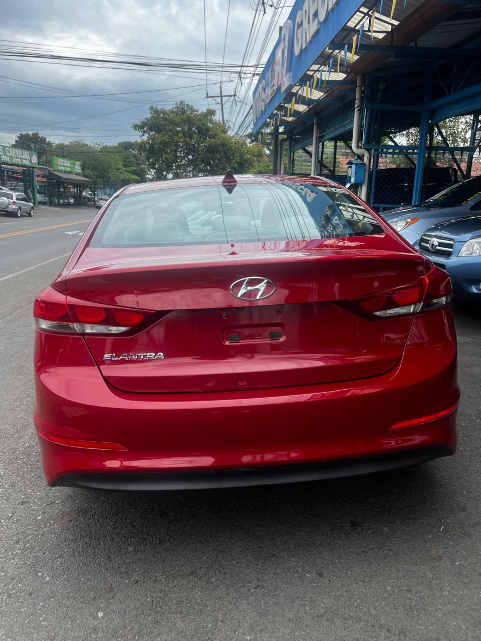 HYUNDAI ELANTRA 2017 AUTOMÁTICA