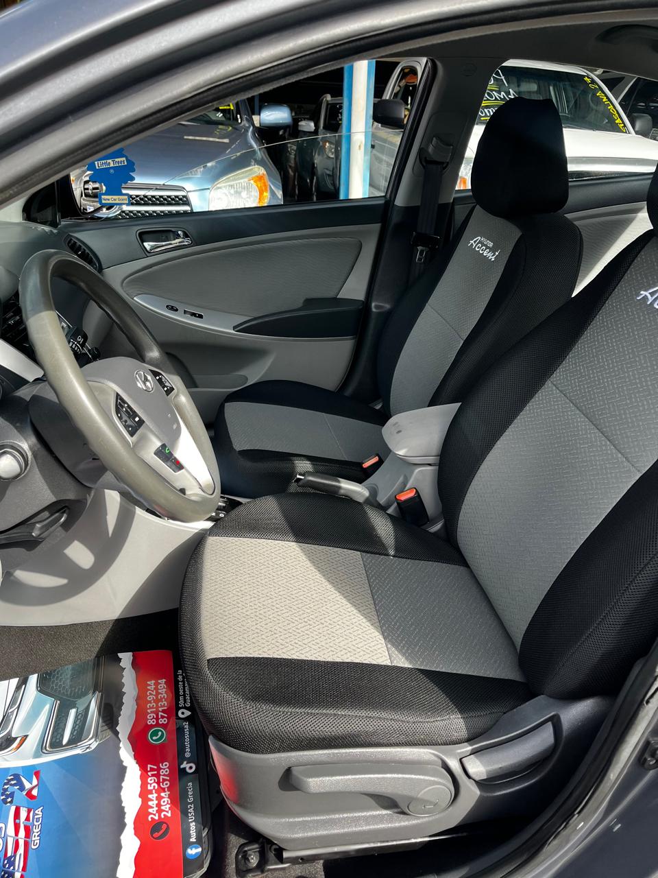HYUNDAI ACCENT 2014 AUTOMÁTICA