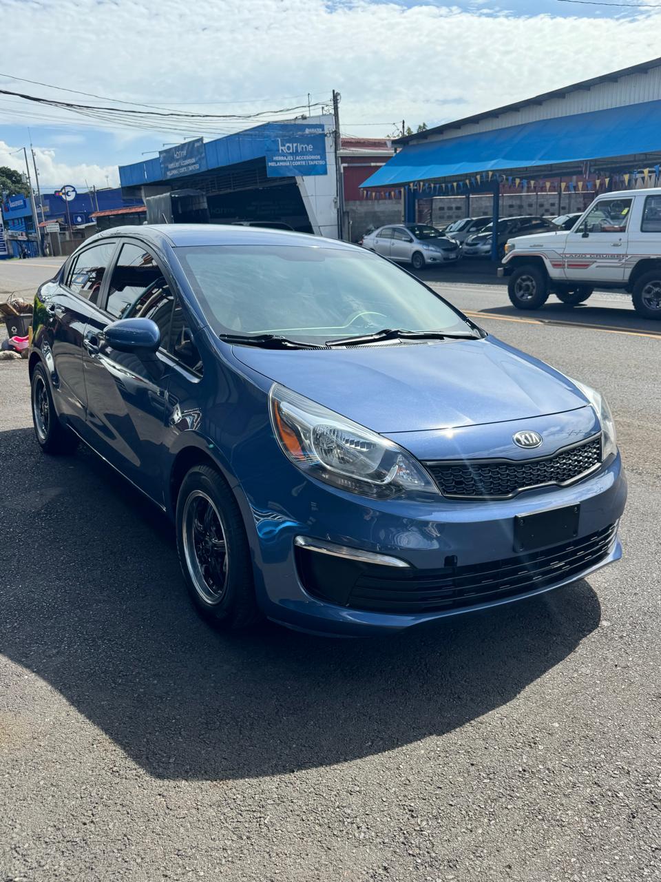 KIA RIO 2016 AUTOMÁTICA