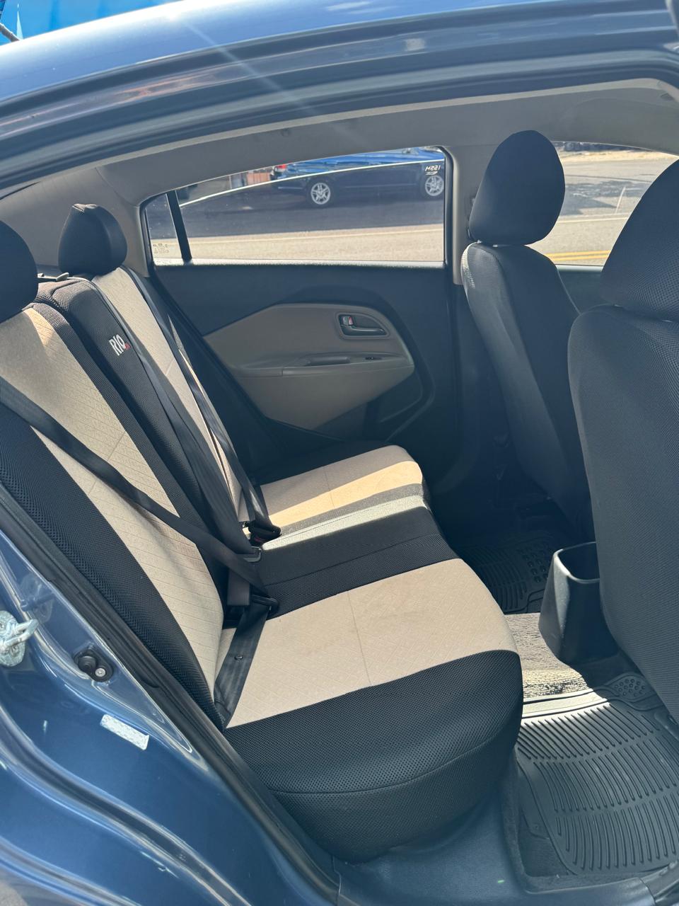 KIA RIO 2016 AUTOMÁTICA