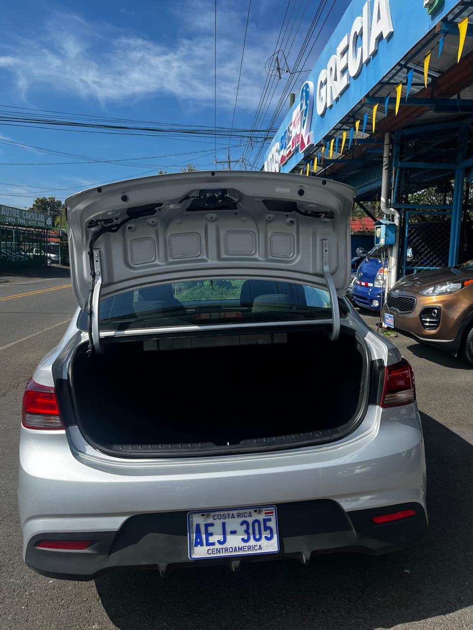 KIA RIO 2019 AUTOMÁTICA