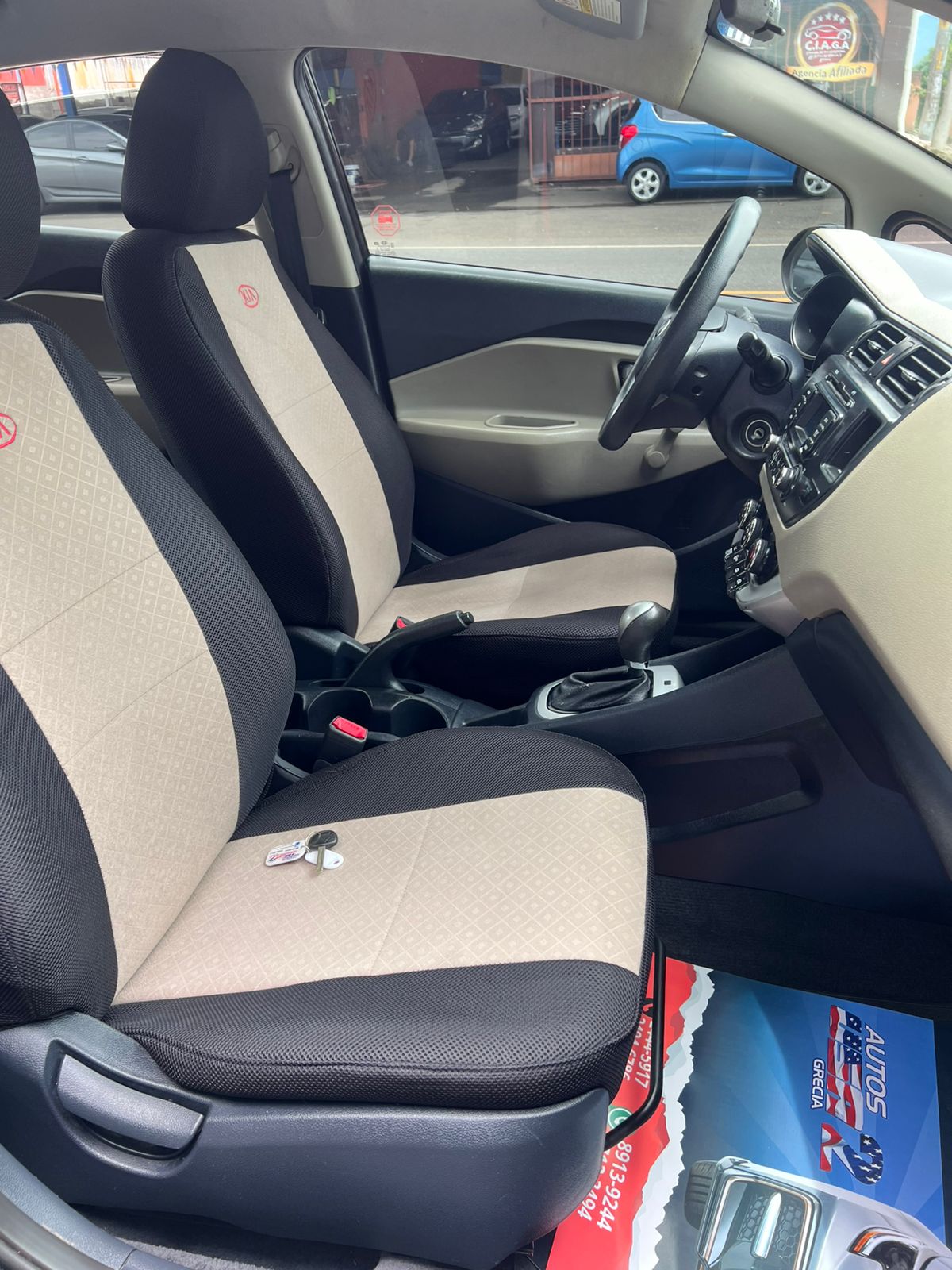 KIA RIO 2015 AUTOMÁTICA