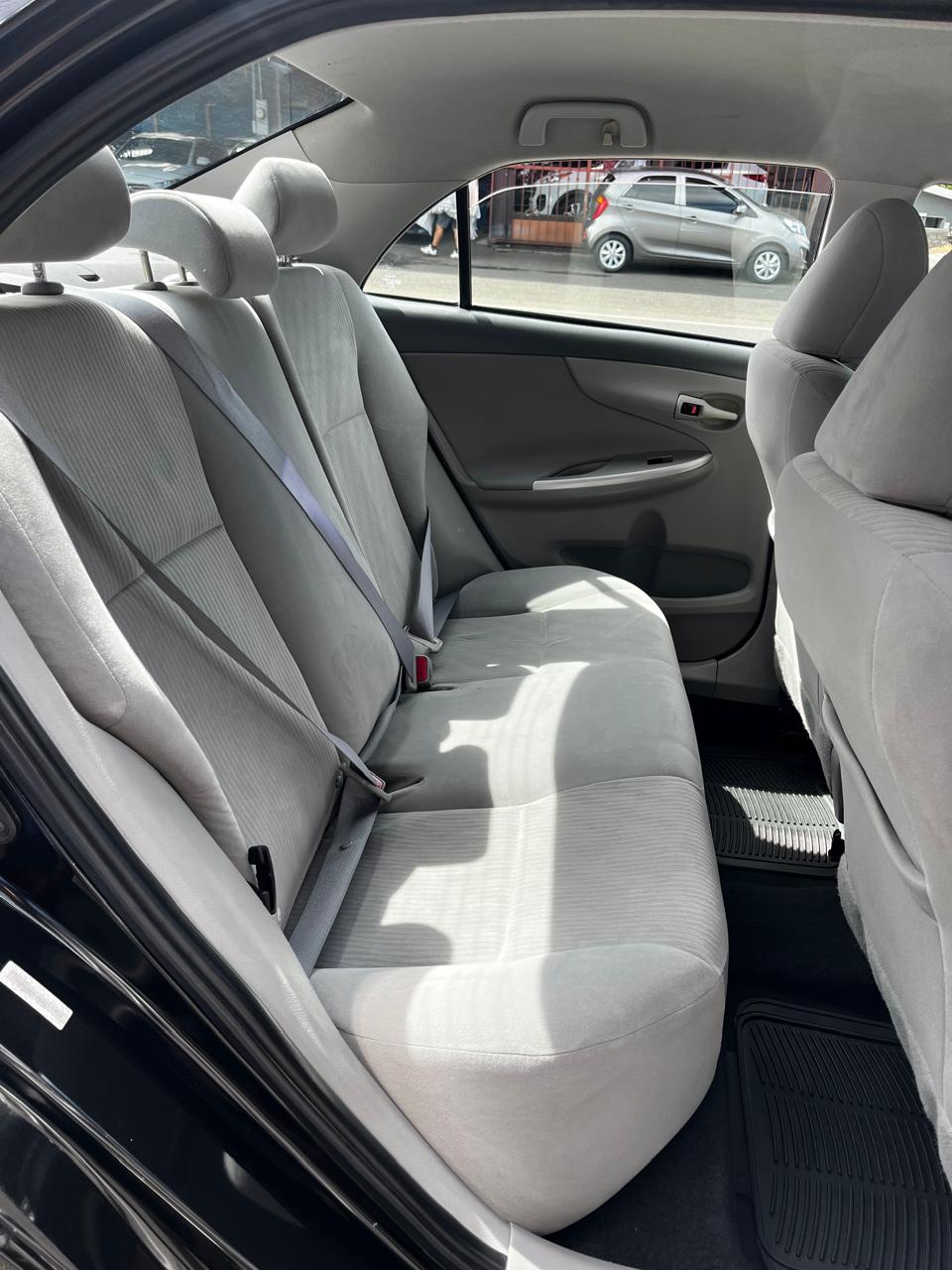 TOYOTA COROLLA 2010 AUTOMÁTICA