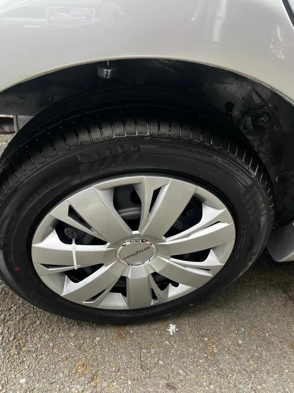 TOYOTA SCION 2006 AUTOMÁTICA