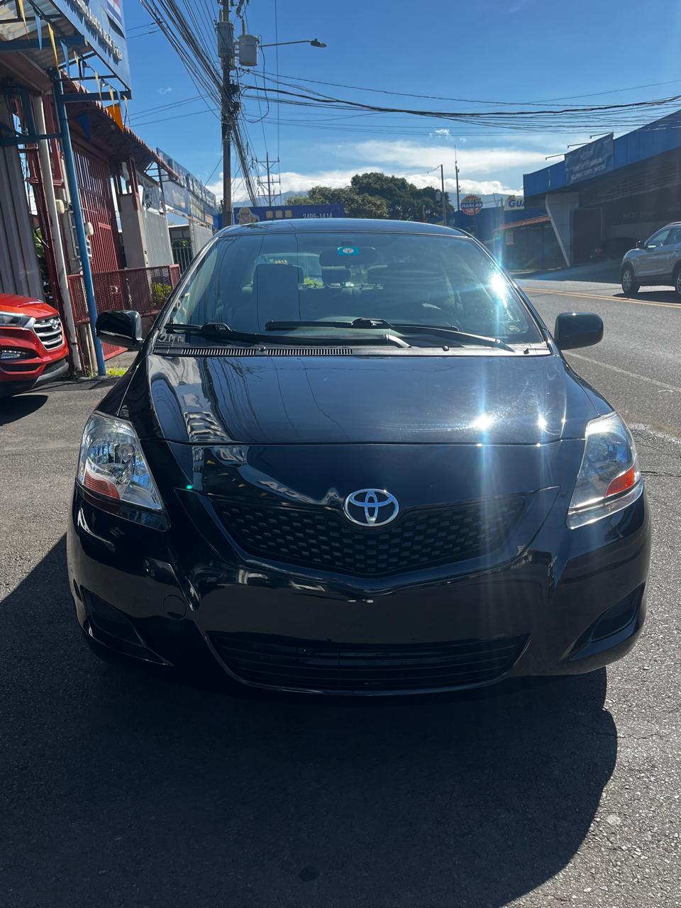 TOYOTA YARIS 2009 AUTOMÁTICA